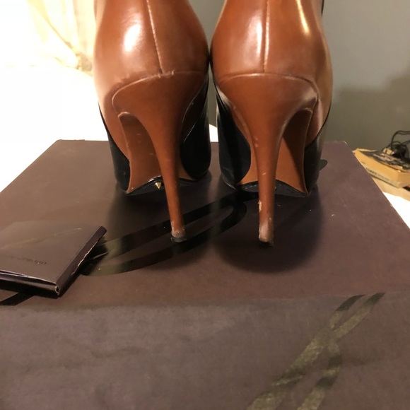 Weekend Sale!! Brian Atwood Bicolor Boots- sz 8 - Picture 5 of 7